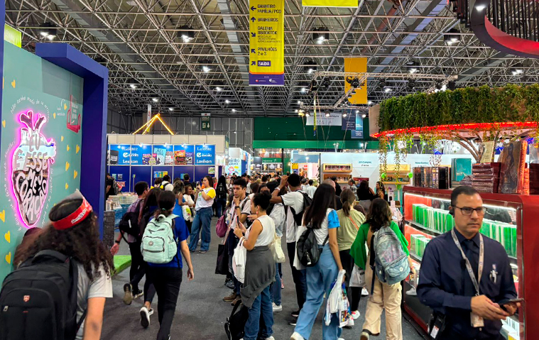 EDUCAÇÃO BIENAL DO LIVRO.jpg 2