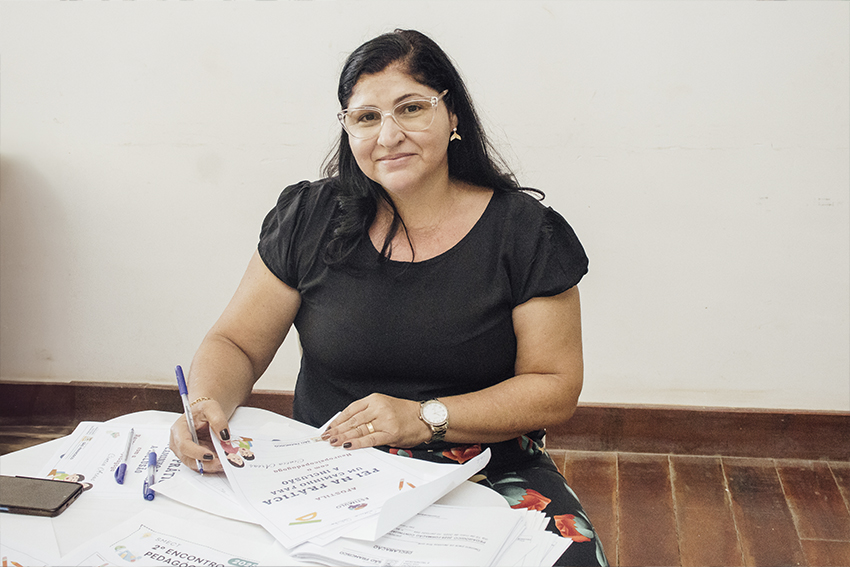 PERSONAGEM CARLA