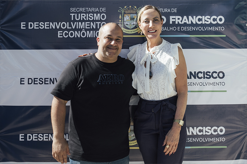 YARA E NETO FECOMÉRCIO DOMINGO