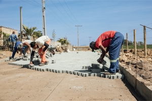 Obras em ruas de Travessão continuam avançando