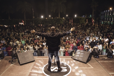 Emoção e fé marcam a primeira noite da 20ª do Dia do Evangélico
