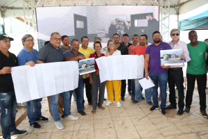 Prefeita Francimara assina Ordem de Serviço para o início das obras da construção da Escola de Barra