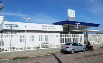 Clínica da Família Germano Barros Delgado, na área central, é um dos polos de imunização