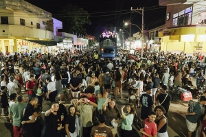 "Bloco do Cordeiro” reúne fiéis em momento de fé e celebração em Santa Clara