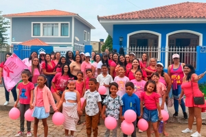 “Caminhada do Outubro Rosa” reforça importância da prevenção ao câncer de mama
