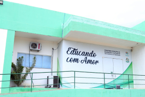 Educação firma parceria com IFF para cursos de qualificação para alunos da EJA