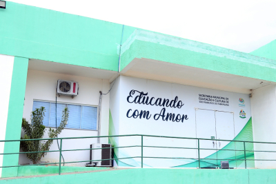 Educação firma parceria com IFF para cursos de qualificação para alunos da EJA