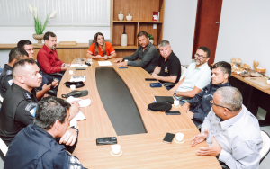 Representantes da Secretaria de Segurança Pública de SFI participam de reunião sobre a Ponte da Integração