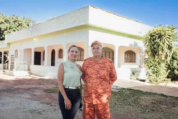 Prefeita Yara Cinthia visita local onde será instalado o destacamento do Corpo de Bombeiros em SFI