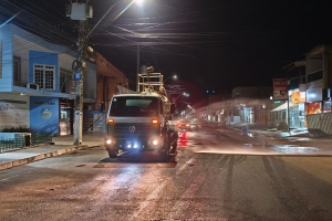 Centro da cidade recebe mutirão de limpeza da Prefeitura