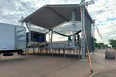 Festa de São Pedro tem últimos preparativos para os shows