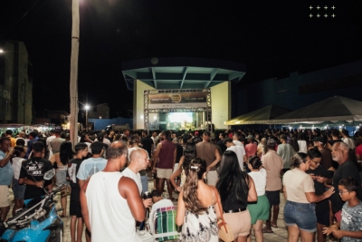 Show da banda TB- 6 reúne público em noite inesquecível em Santa Clara