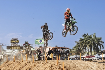 Catorze anos depois, Motocross volta a fazer parte do Festival do Maracujá