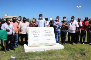 Francimara entrega a Praça da Bíblia durante o aniversário da cidade