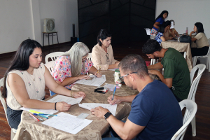 Servidores da Educação aprovados no último concurso escolhem seus postos de trabalho