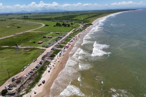 Praias lotadas e estrutura reforçada garantem temporada inesquecível em SFI