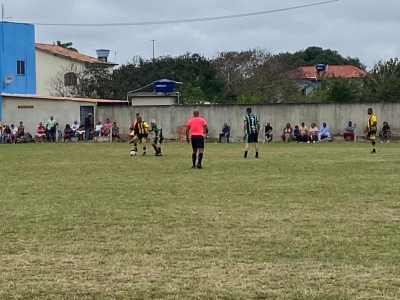 Veteranos de Bom Jardim vencem jogo da Festa de Ponto de Cacimbas