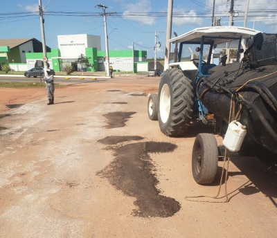 Operação Tapa-Buracos em várias vias de SFI e asfaltamento de rua na área central