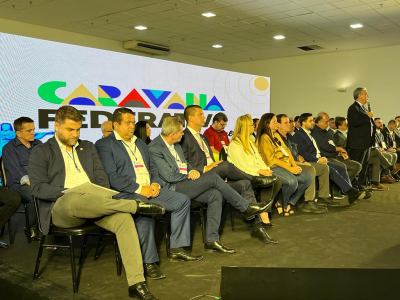 Vice-prefeito e secretários participam da Caravana Federativa