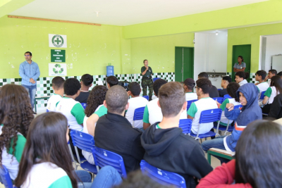 Guarda Ambiental realiza palestra em escola no Centro