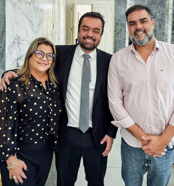 Prefeita Francimara participa de encontro com o governador solicitado por gestores de municípios que integram o Cidennf