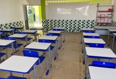 Educação de Jovens e Adultos (EJA) com matrículas abertas