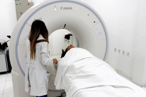 Prefeitura realiza mutirão de tomografias para mulheres no Hospital Manoel Carola