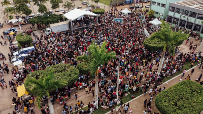 Cerca de 5 mil pessoas prestigiam a "Festa do Trabalhador" em São Francisco