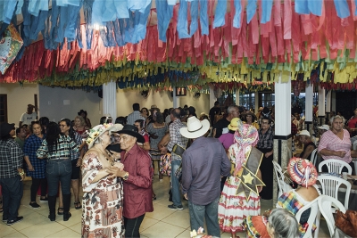 Animação marca a "Festa da Roça do Idoso" em Santa Clara