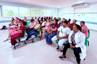Saúde homenageia profissionais de enfermagem