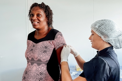 Juliana, gestante, "com esse sensor de glicose tenho mais qualidade de vida"