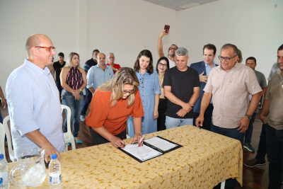 Prefeitura e Governo do Estado assinam termo de intenção para inaugurar Teatro José Renato Cunha