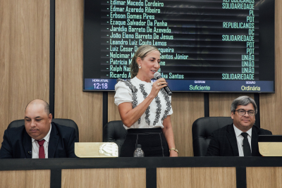 Prefeita participa da abertura do ano legislativo e anuncia líder do Governo