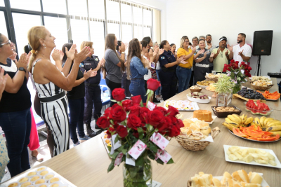 Café da manhã na sede da prefeitura marca o Dia Internacional da Mulher