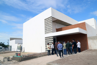 Prefeita visita obras em andamento em três localidades
