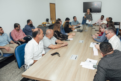 Reunião com secretariado alinha planejamento de ações