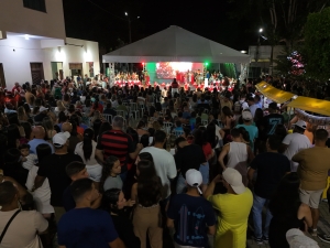 Natal Iluminado prossegue neste sábado (20) com quarta noite de programação