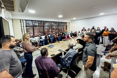Reunião com servidores da Saúde reforça compromisso com atendimento humanizado